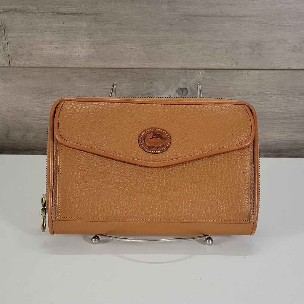 Vintage Dooney & Bourke Pebbled Leather Waist Belt Bag